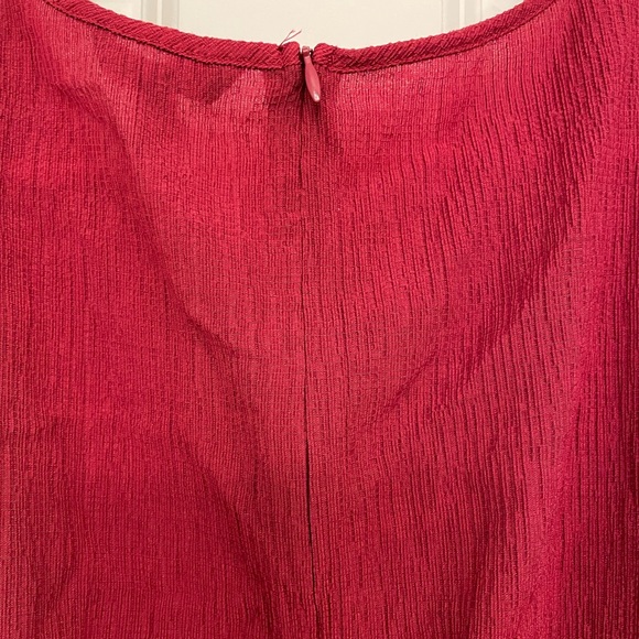 Like new ruffle dress - Picture 3 of 5